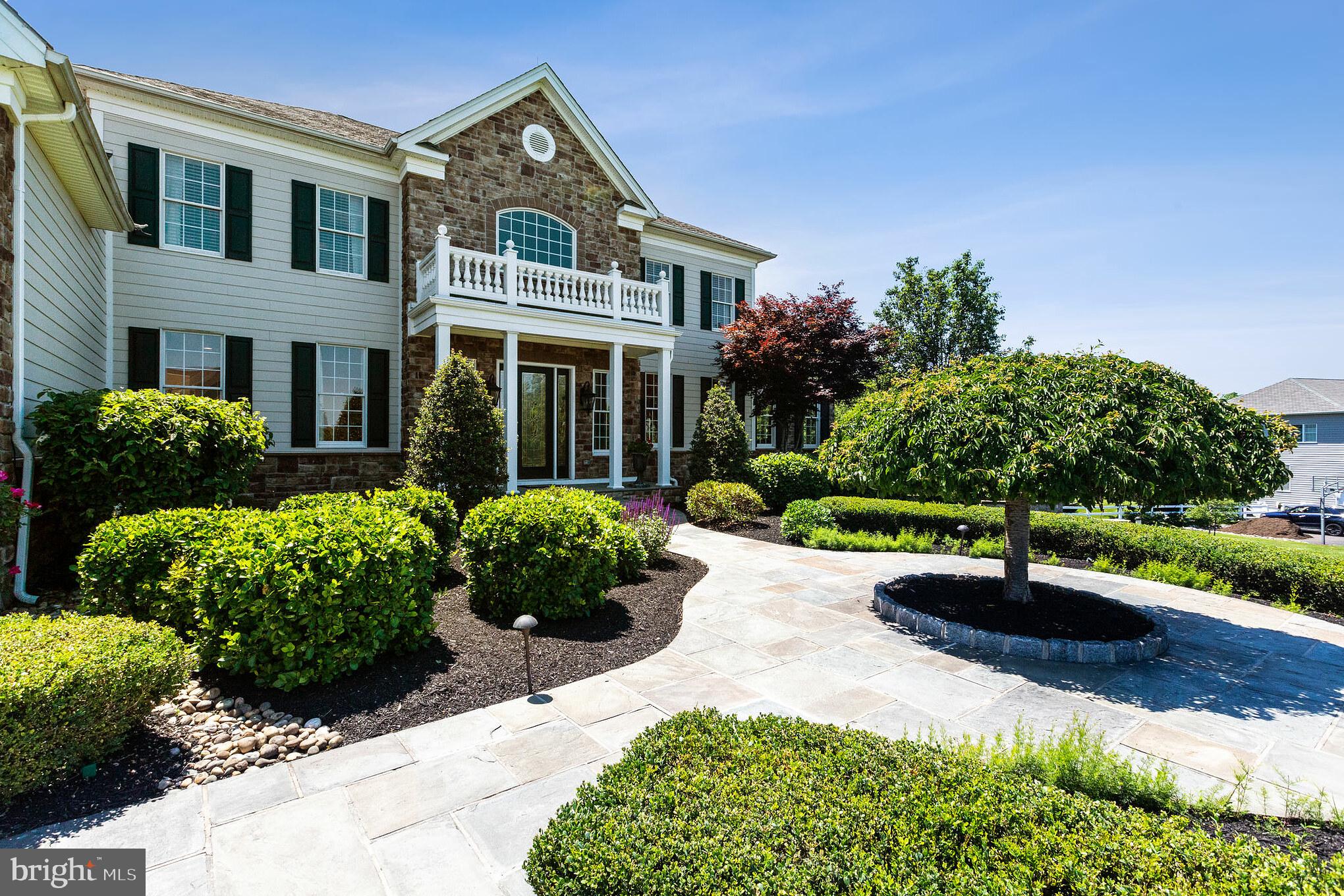 CHAPMANS CORNER - Residential