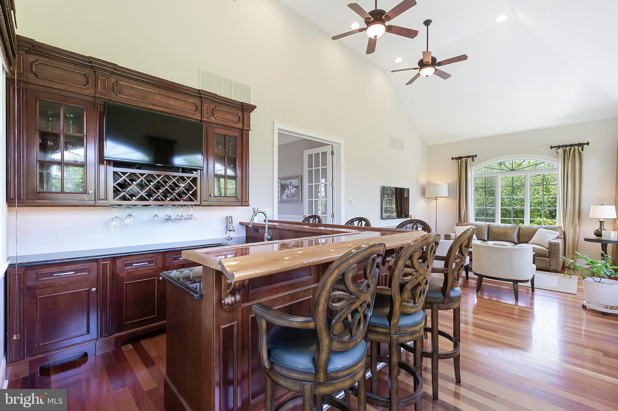 CHAPMANS CORNER - Residential