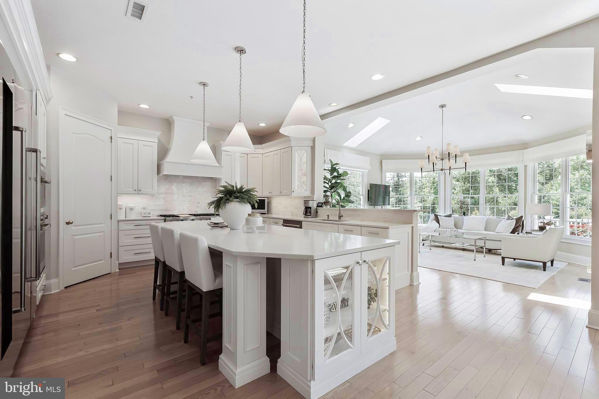 CHAPMANS CORNER - Residential