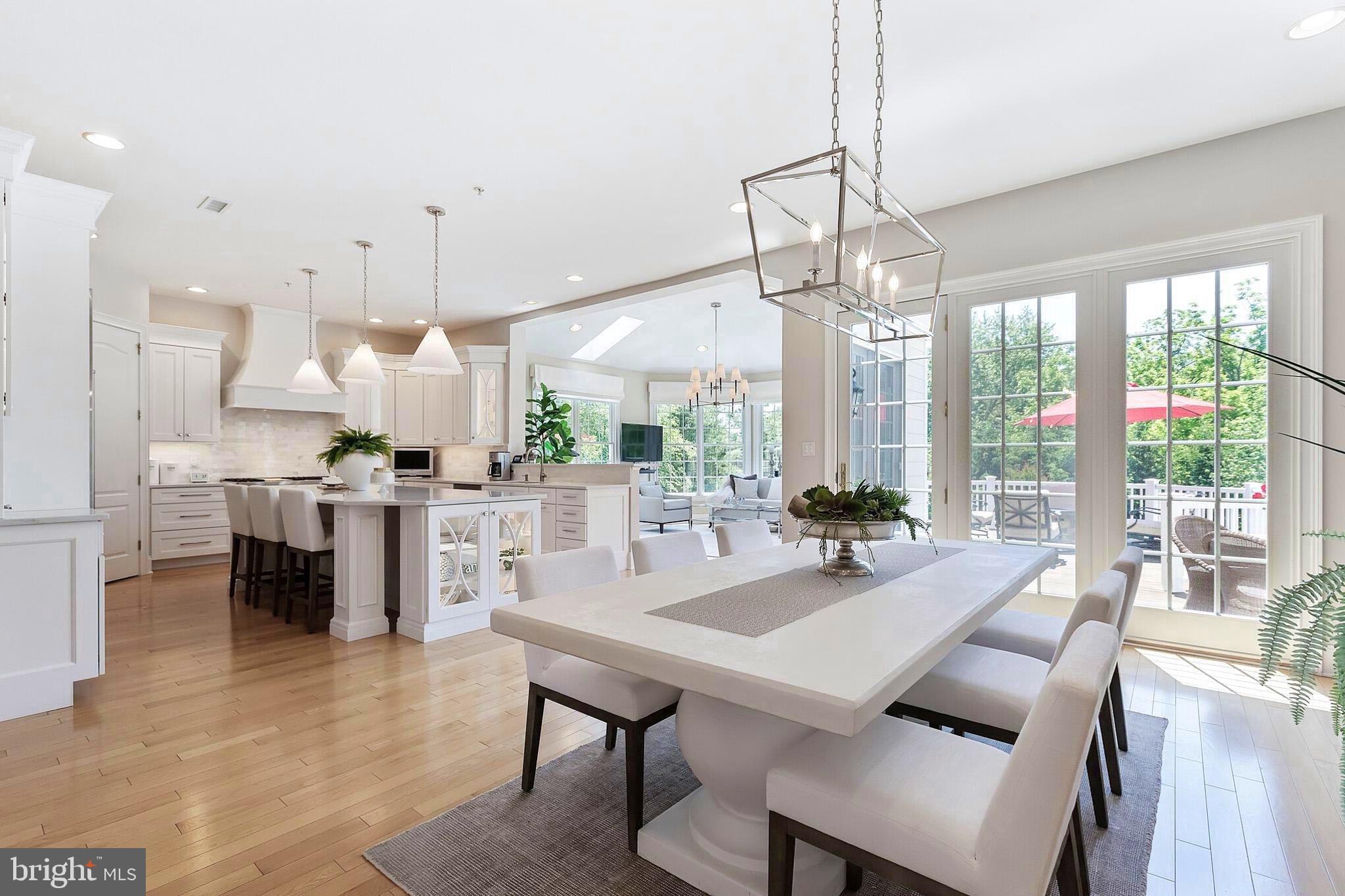 CHAPMANS CORNER - Residential