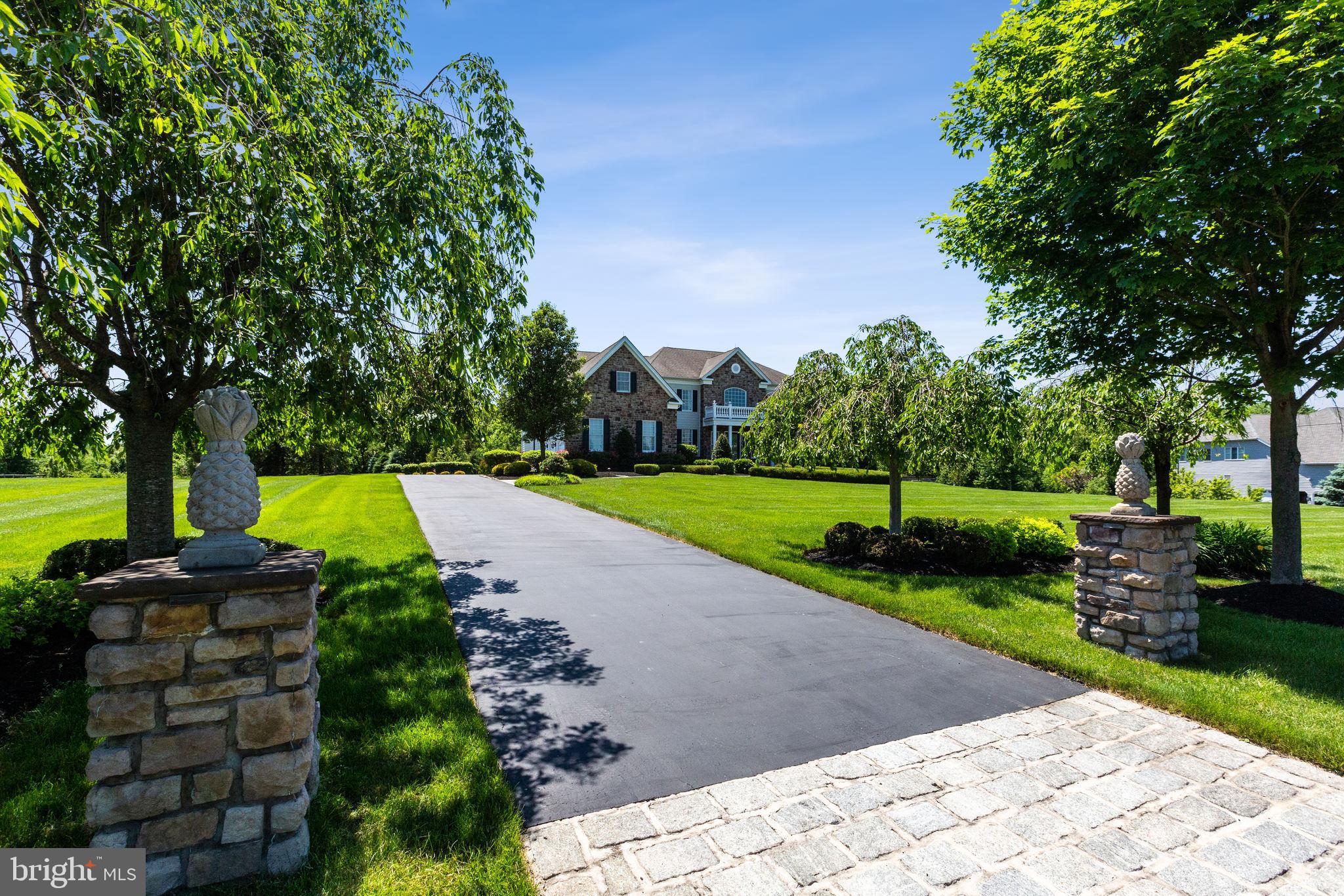 CHAPMANS CORNER - Residential