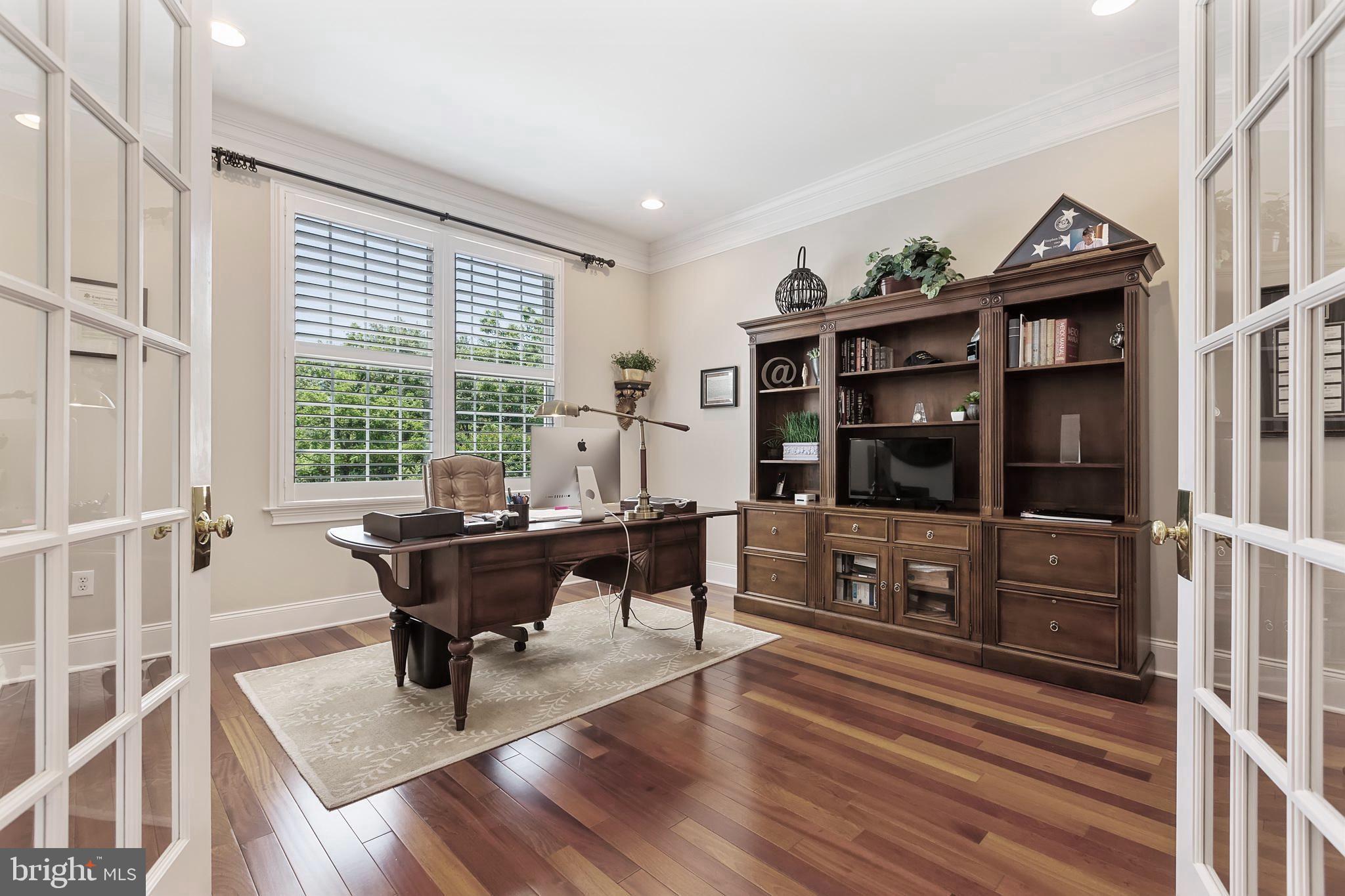 CHAPMANS CORNER - Residential