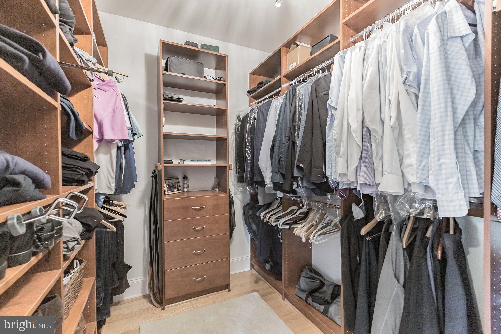 CHAPMANS CORNER - Residential