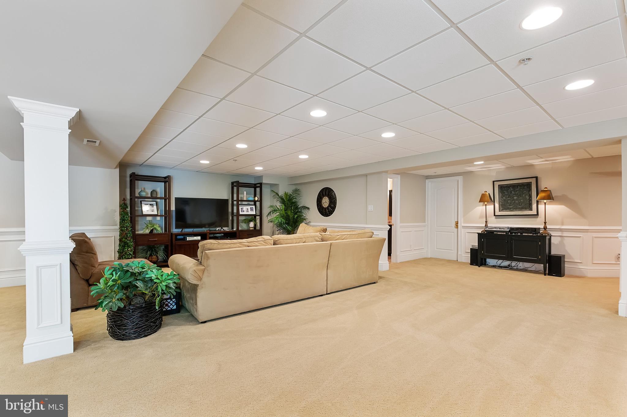 CHAPMANS CORNER - Residential