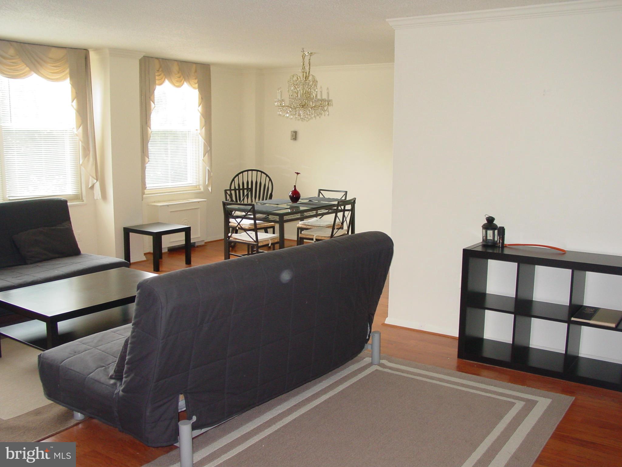 ROLAND PARK - Residential