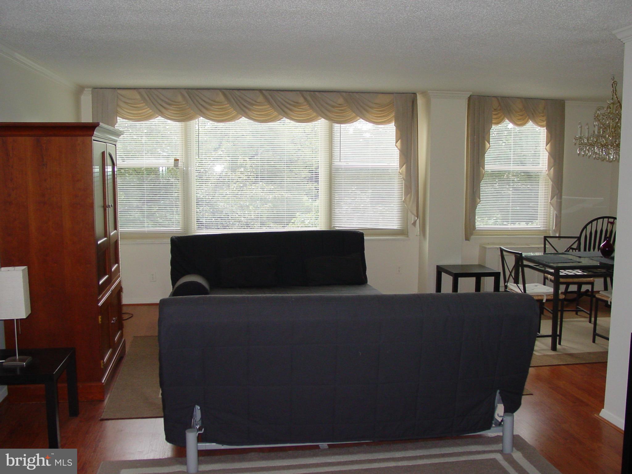 ROLAND PARK - Residential