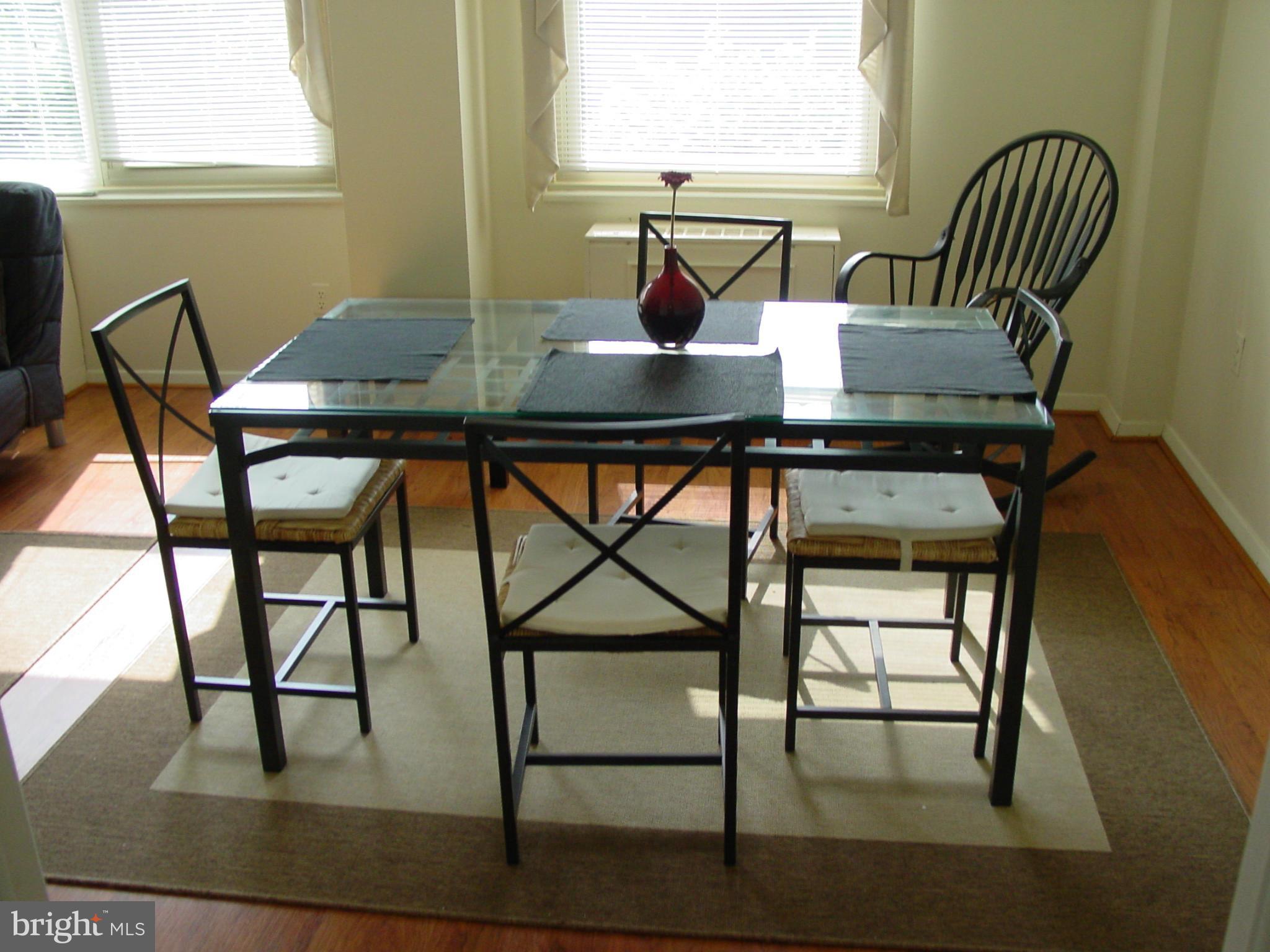 ROLAND PARK - Residential