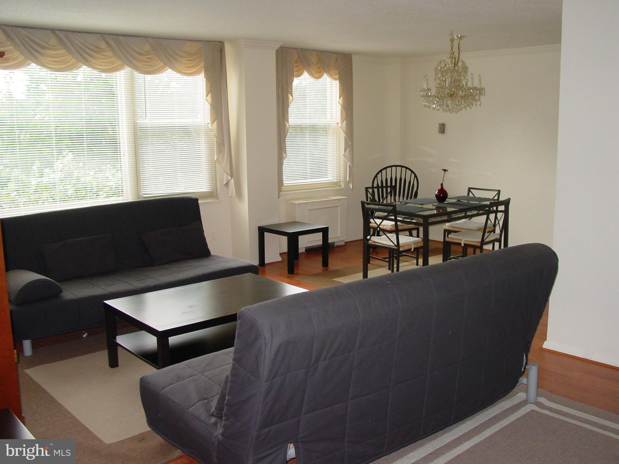 ROLAND PARK - Residential