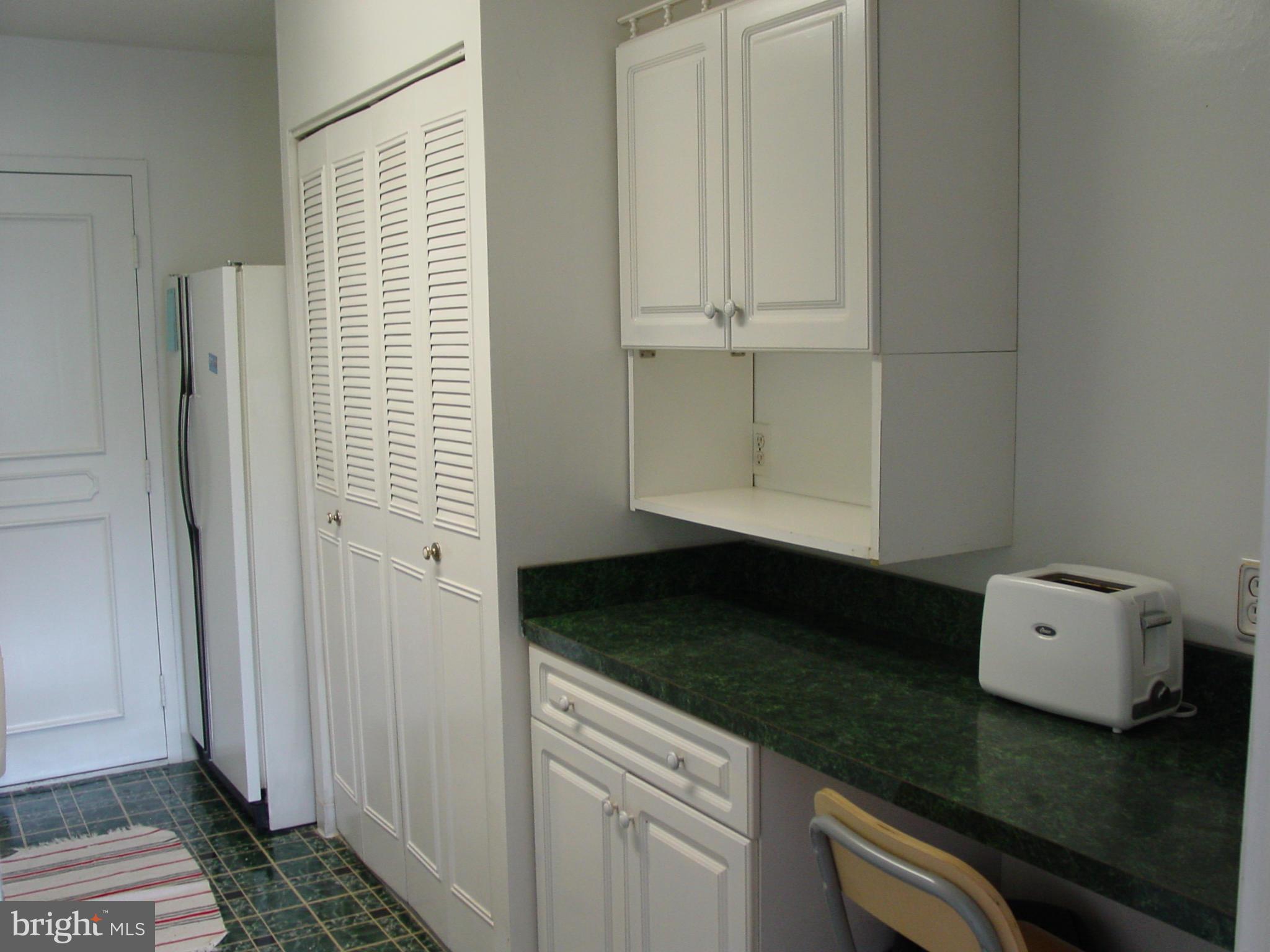 ROLAND PARK - Residential