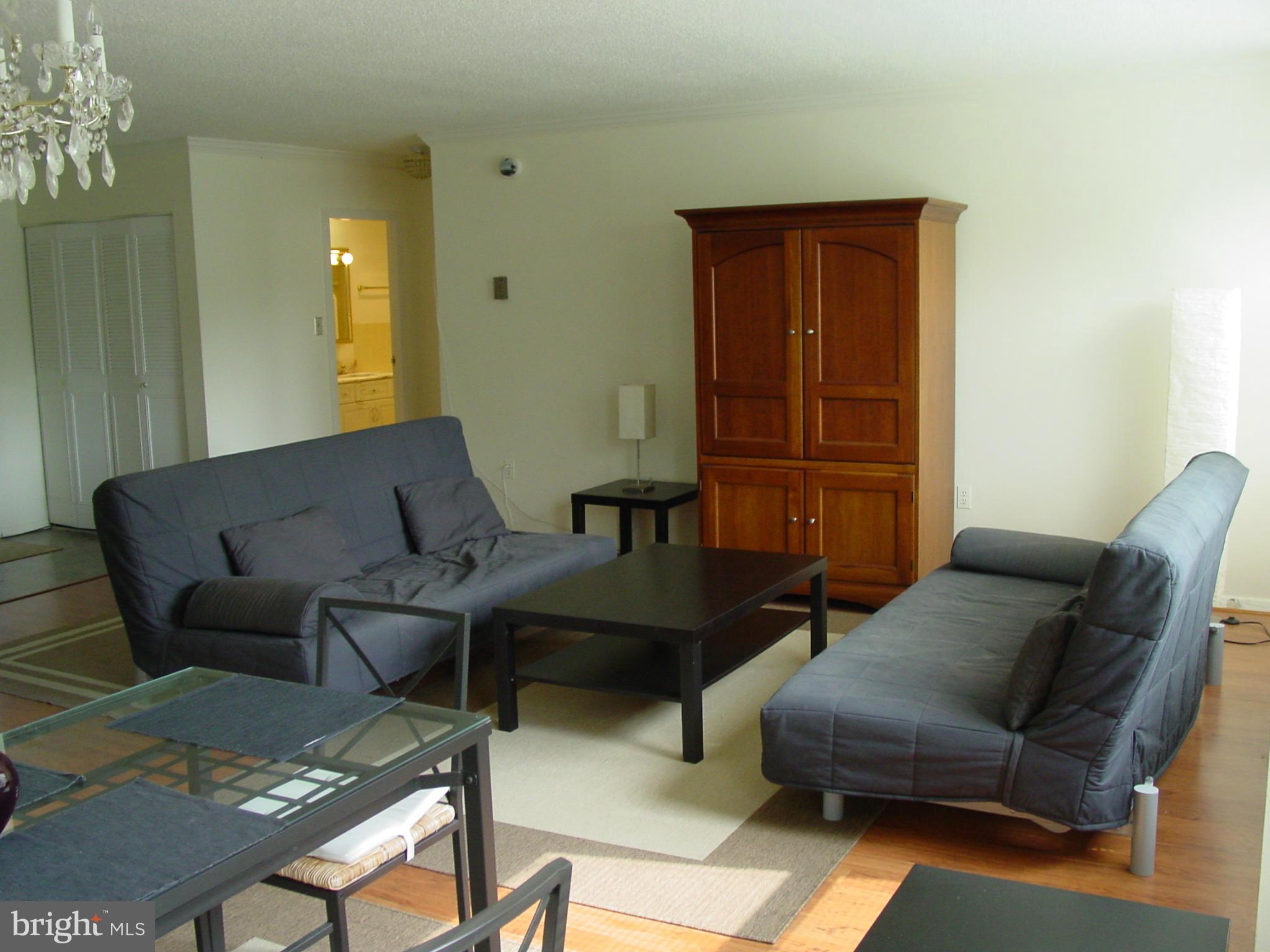 ROLAND PARK - Residential