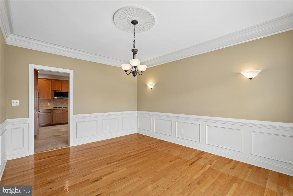 LOUDOUN VALLEY ESTATES 2 - Residential