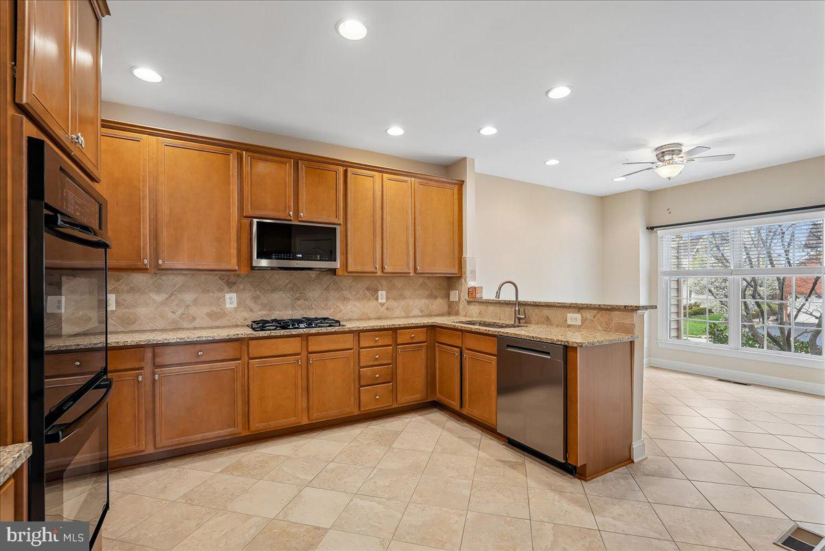 LOUDOUN VALLEY ESTATES 2 - Residential