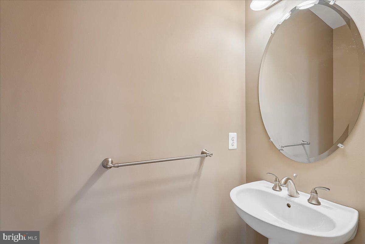 LOUDOUN VALLEY ESTATES 2 - Residential