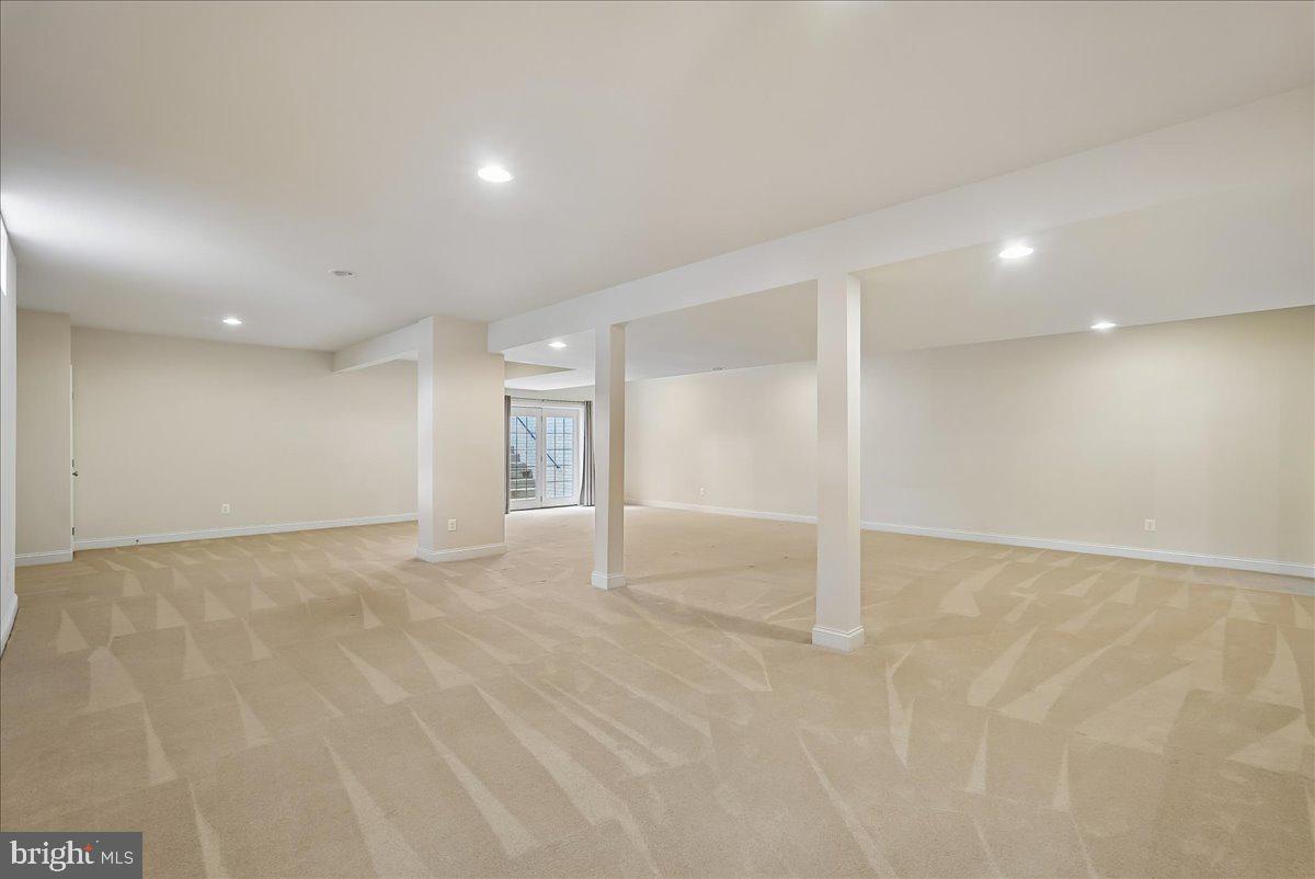 LOUDOUN VALLEY ESTATES 2 - Residential