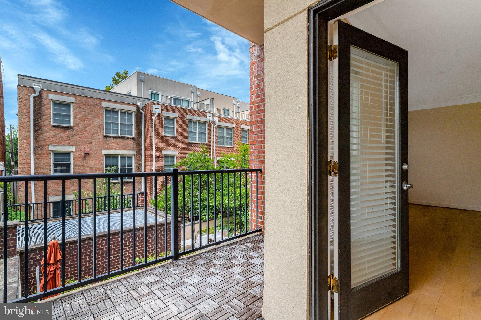 181 E REED AVENUE 204