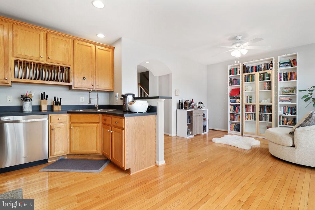 SPRING LAKES - Residential Lease