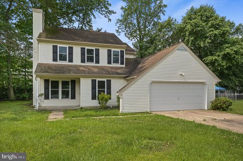 4 BRIARWOOD COURT DOVER DE 19904