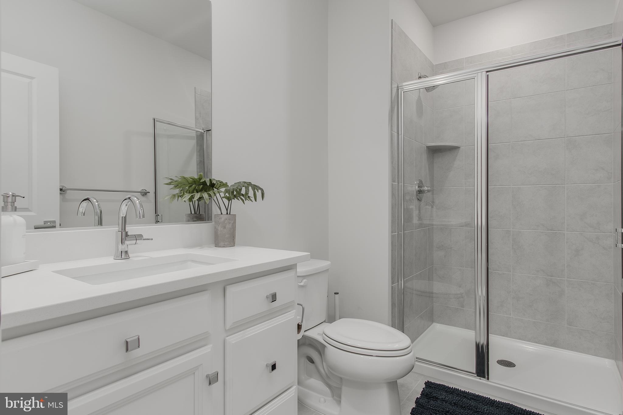 LAKE LINGANORE - Residential Lease