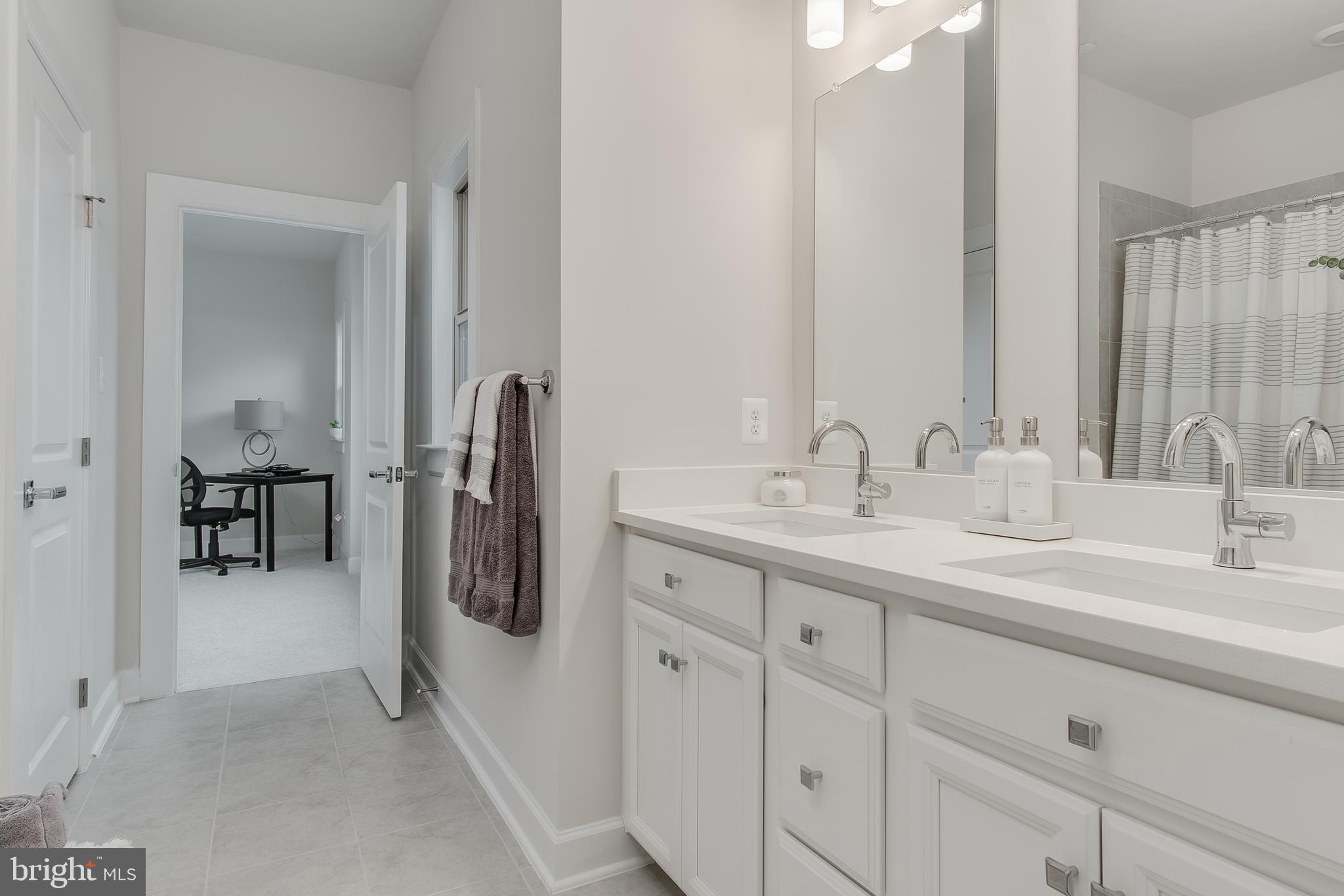 LAKE LINGANORE - Residential Lease