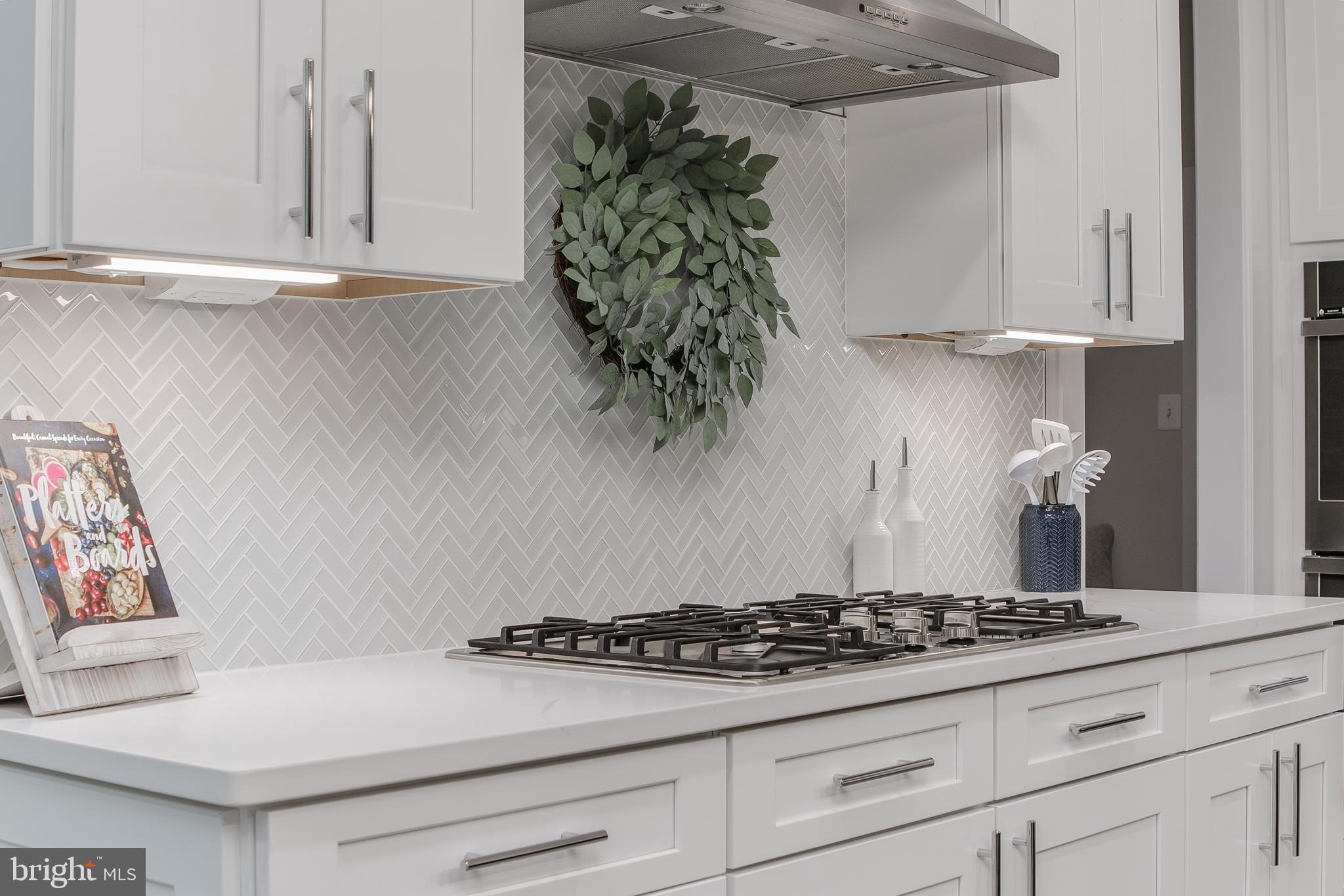 LAKE LINGANORE - Residential Lease