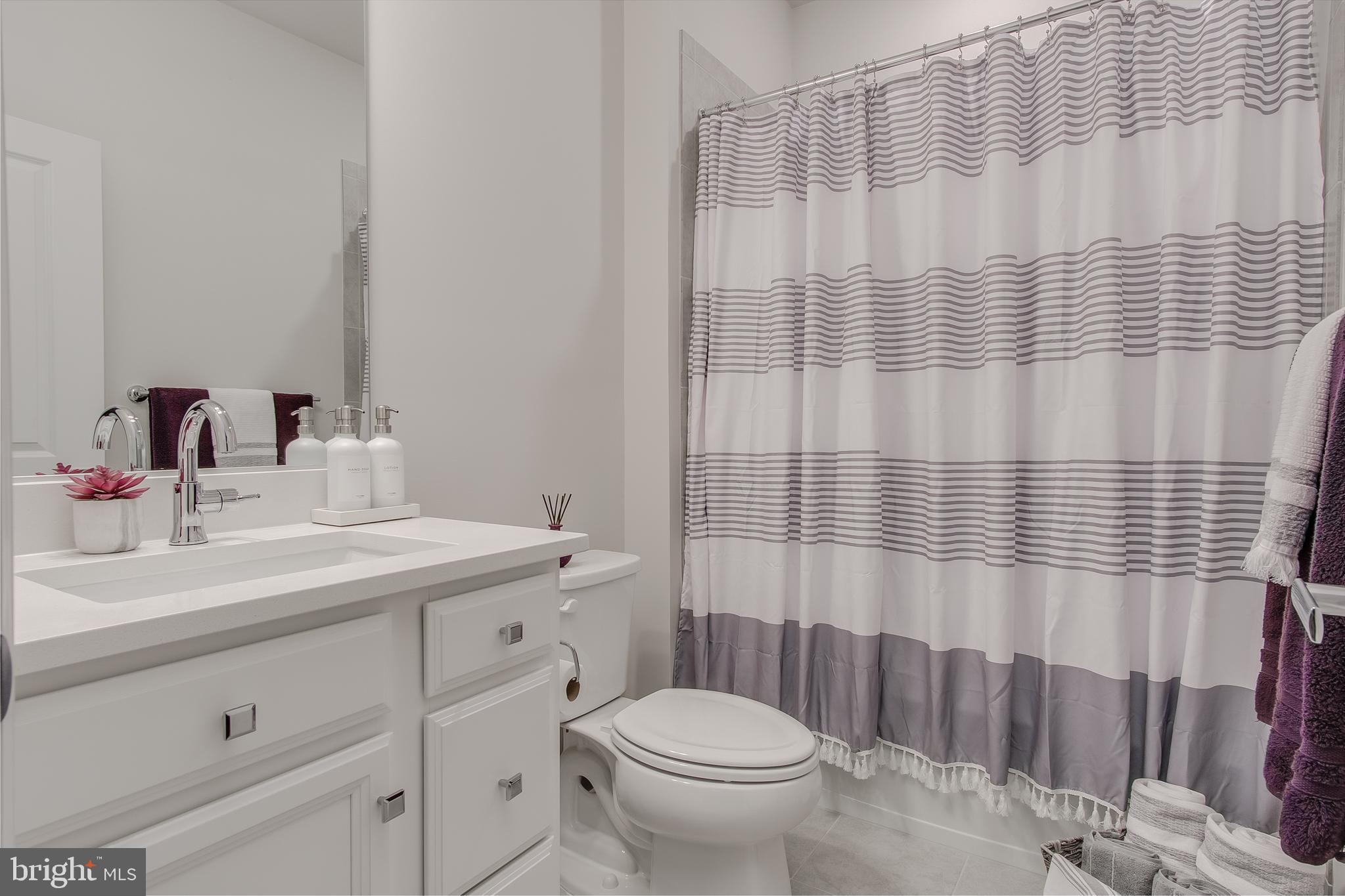 LAKE LINGANORE - Residential Lease