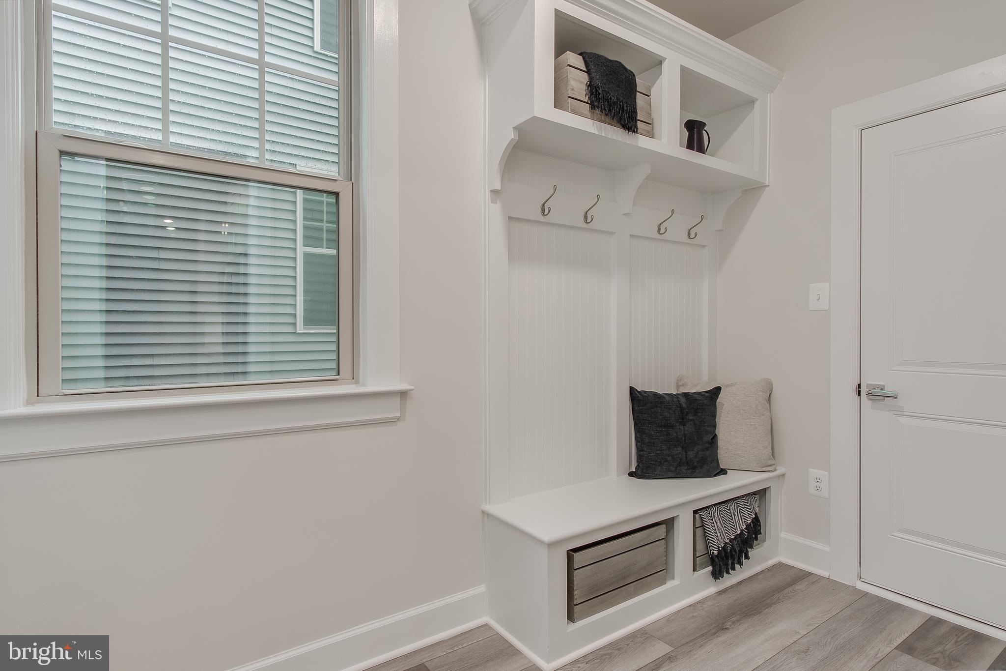 LAKE LINGANORE - Residential Lease