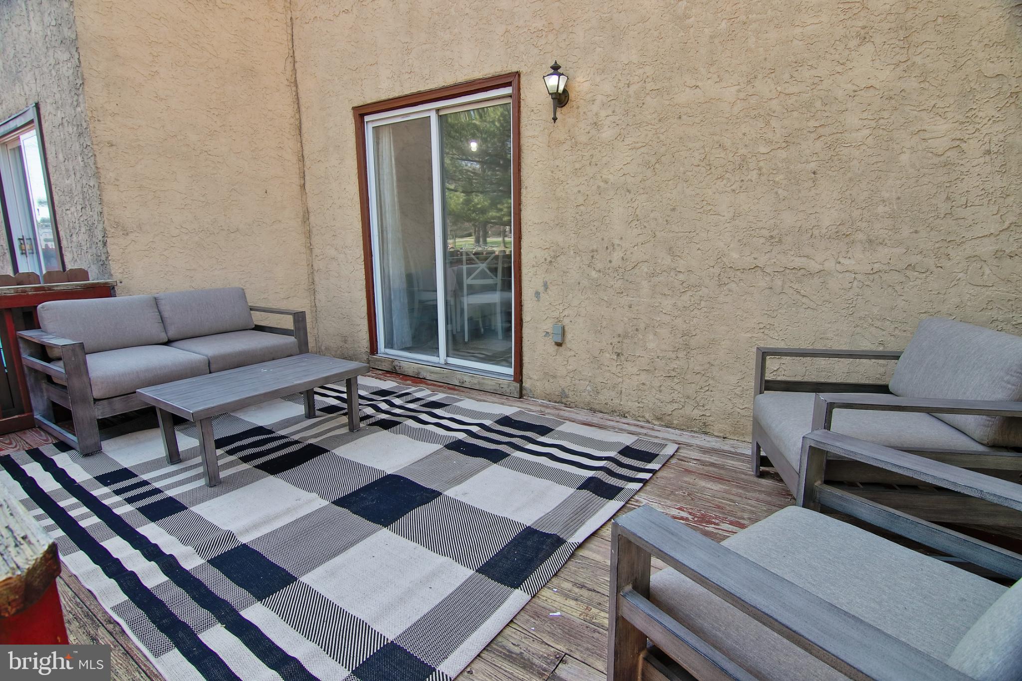 WALNUT RIDGE ESTS - Residential Lease