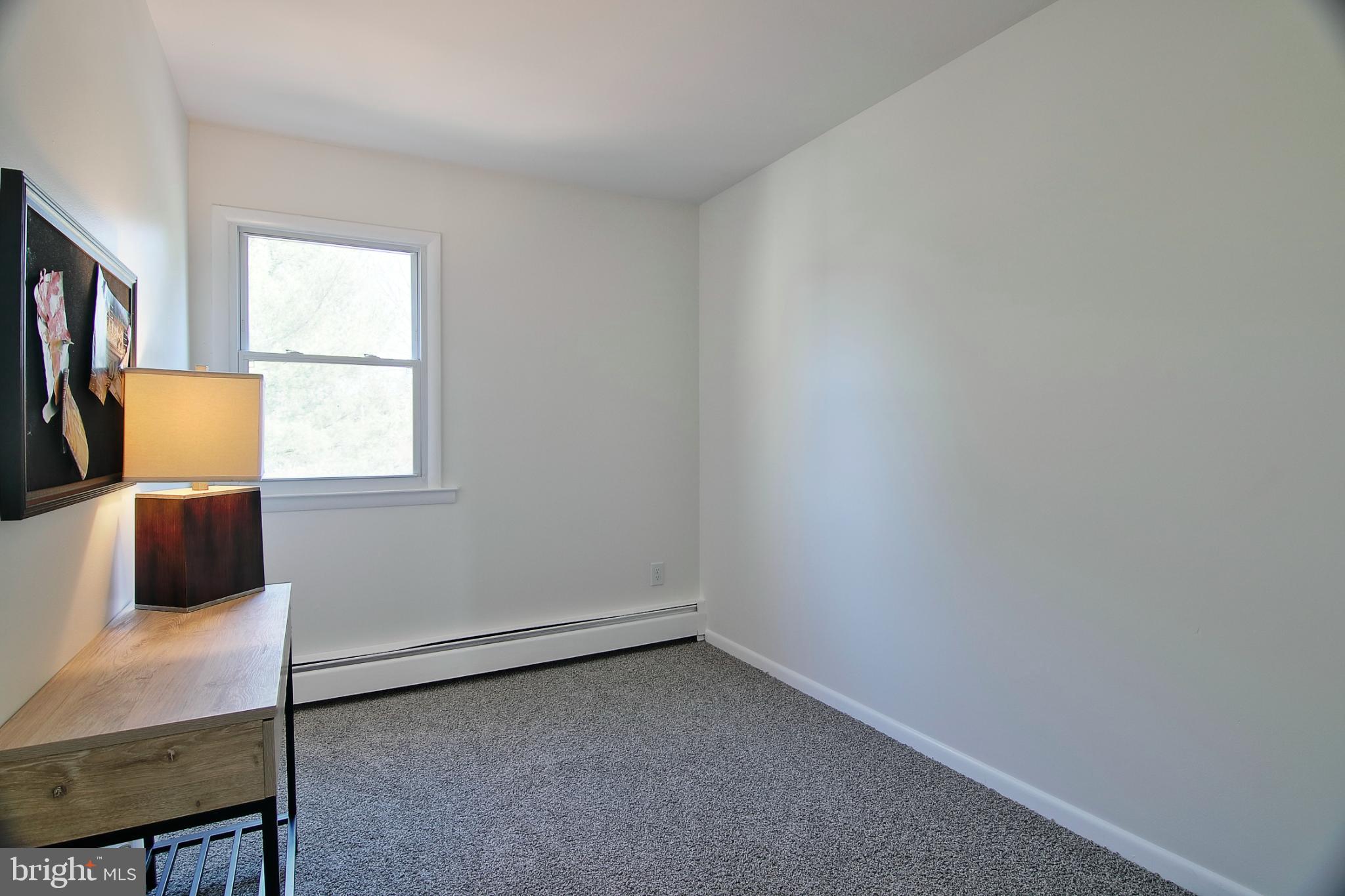 WALNUT RIDGE ESTS - Residential Lease