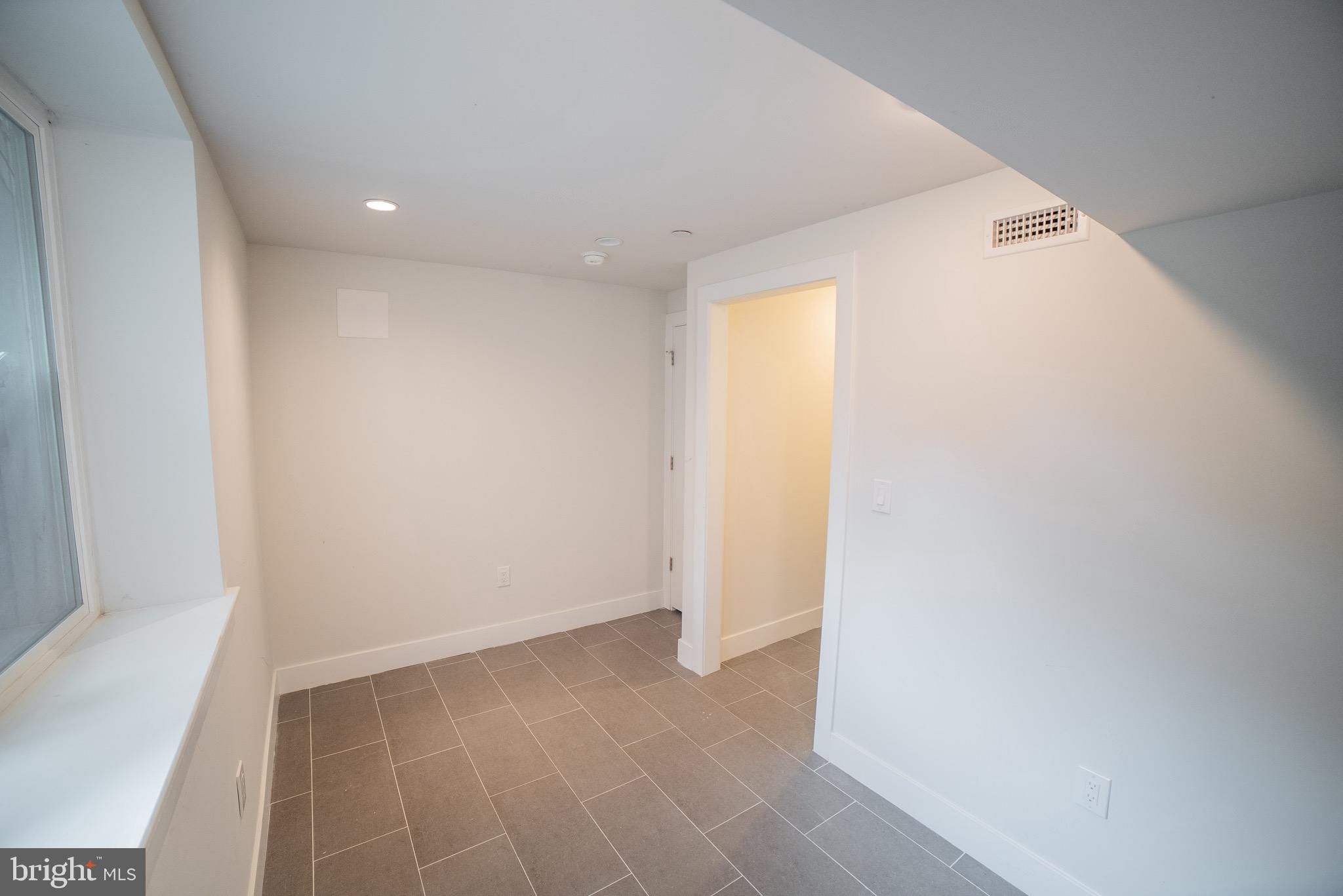 BREWERYTOWN - Residential Lease