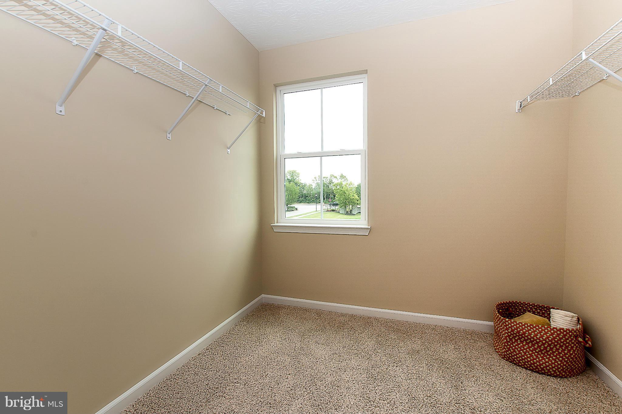 FIELDS AT ROCK GLENN - Residential