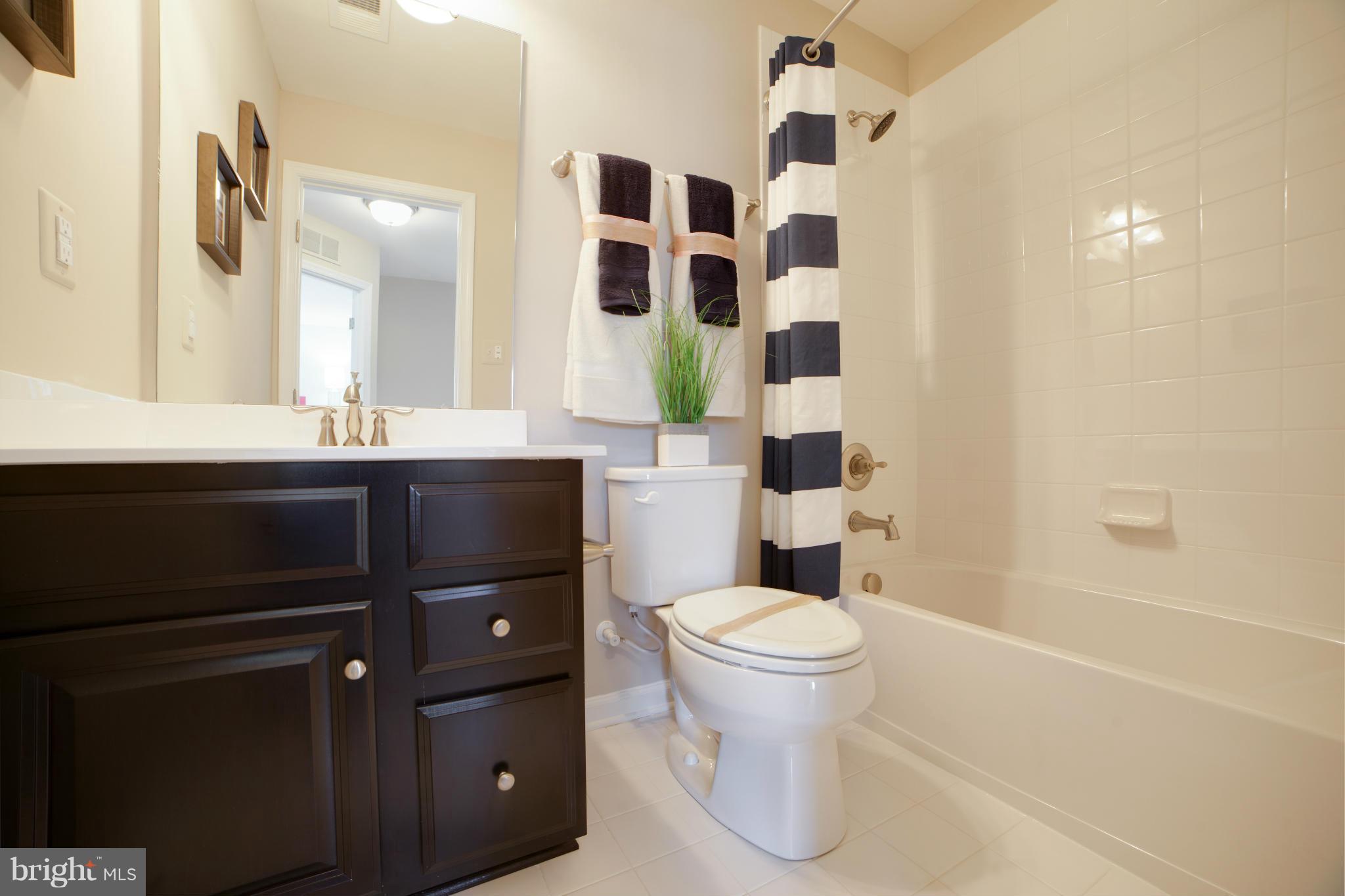 FIELDS AT ROCK GLENN - Residential