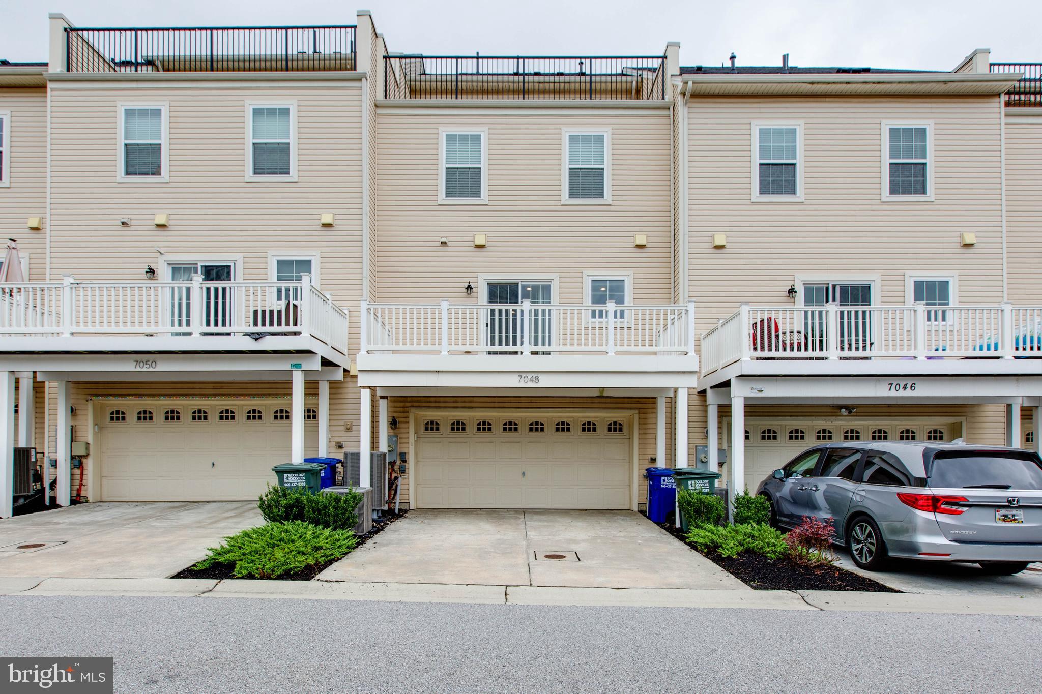 OXFORD SQUARE - Residential Lease