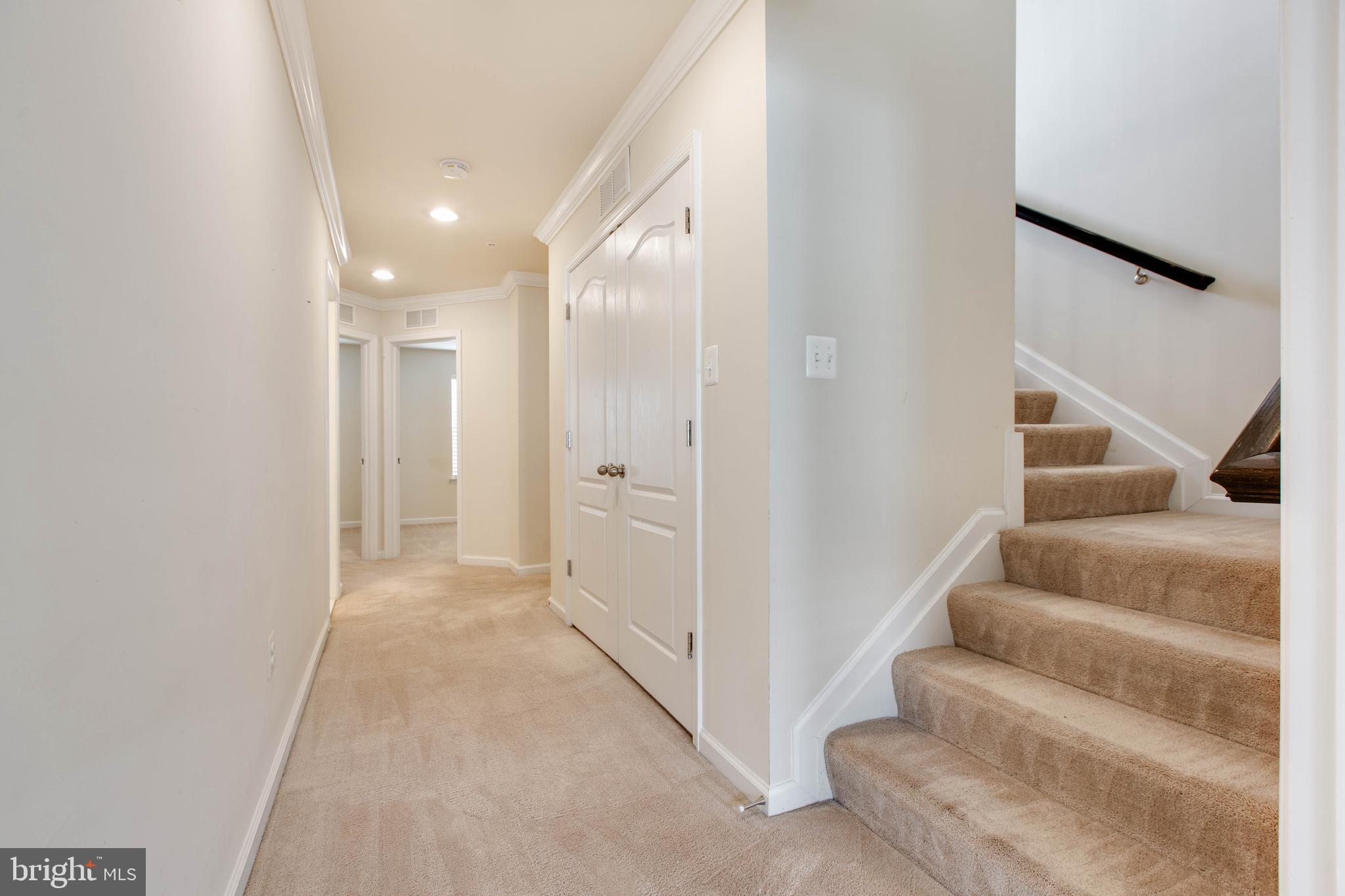 OXFORD SQUARE - Residential Lease