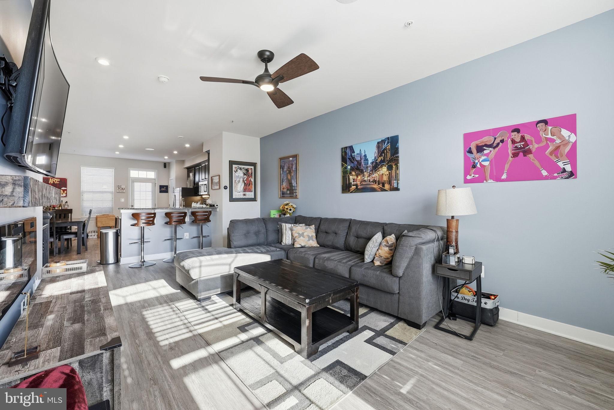 LARGO TOWN CENTER - Residential