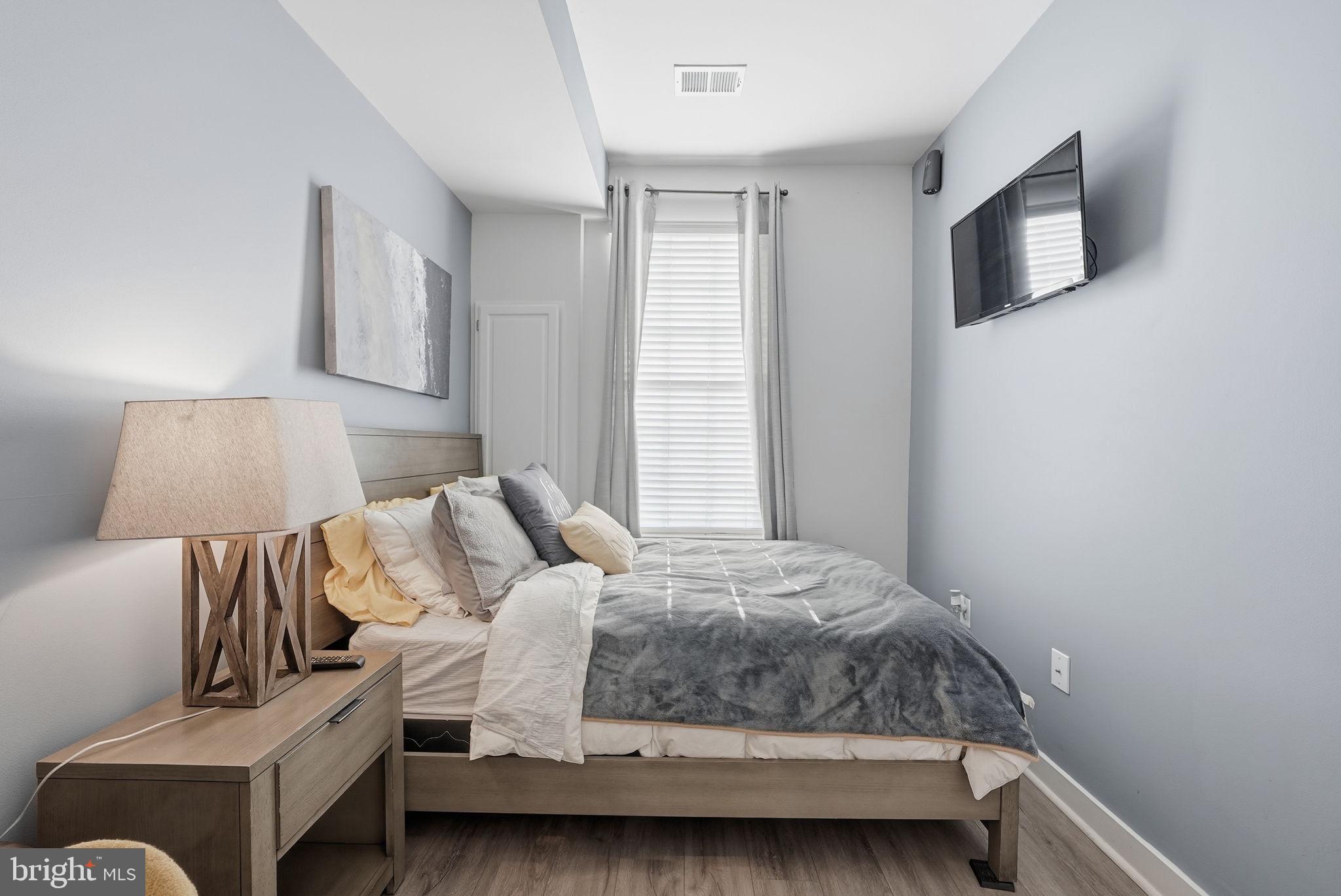 LARGO TOWN CENTER - Residential