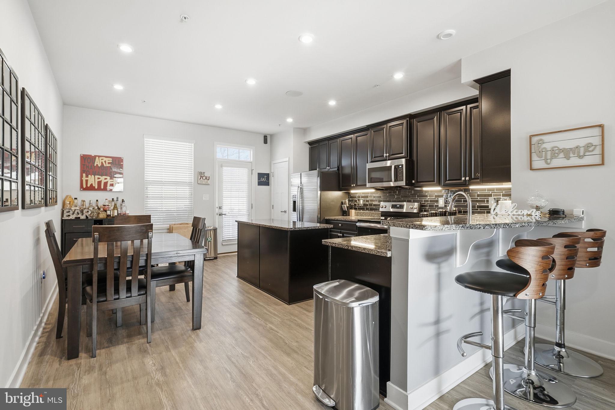 LARGO TOWN CENTER - Residential