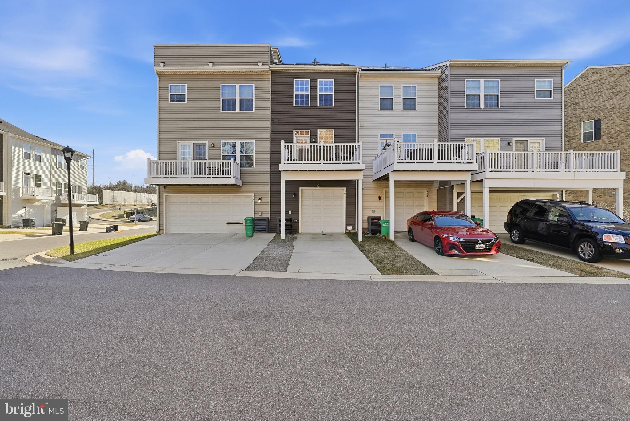 LARGO TOWN CENTER - Residential