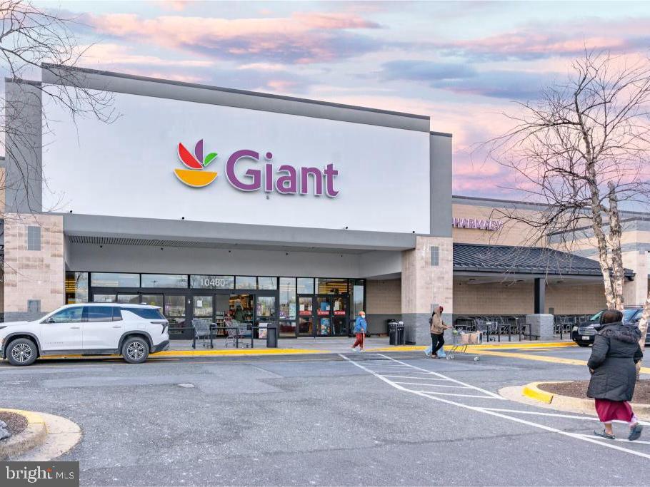 LARGO TOWN CENTER - Residential