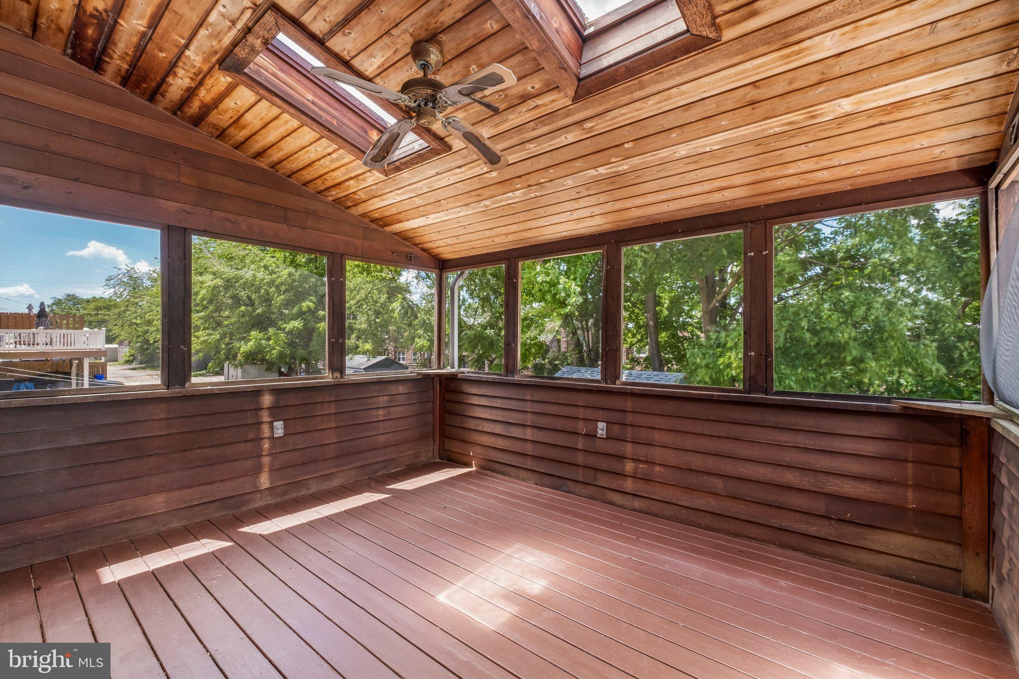 CLIFTON HEIGHTS - Residential