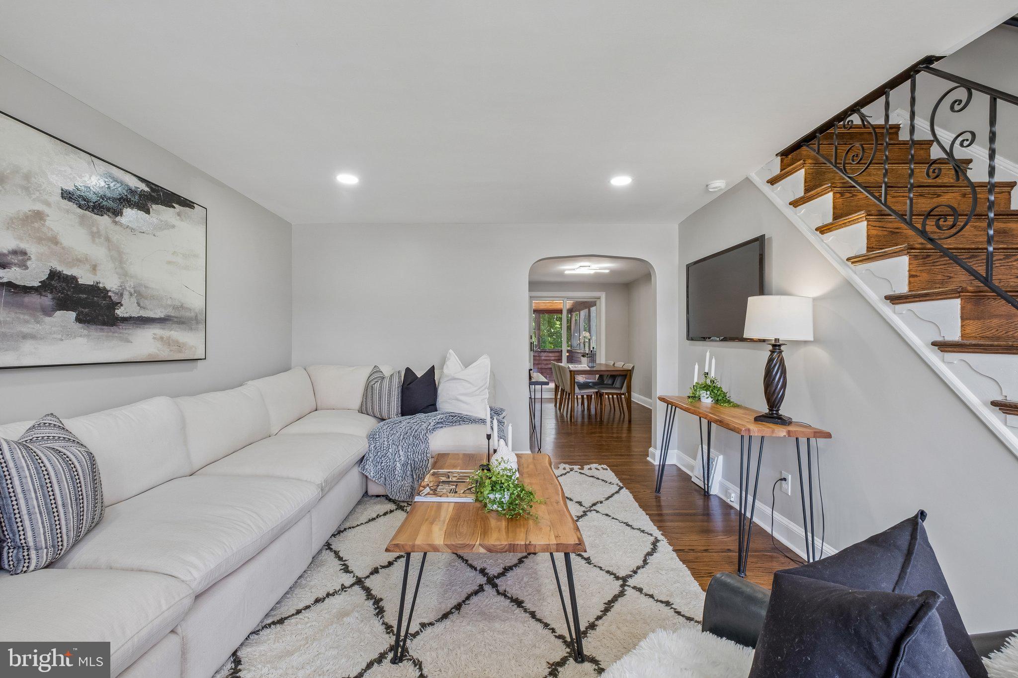 CLIFTON HEIGHTS - Residential