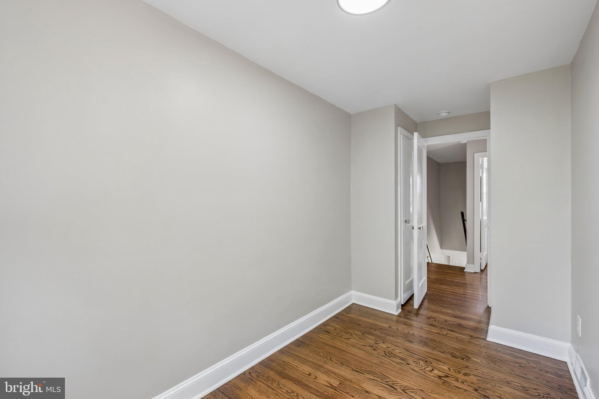 CLIFTON HEIGHTS - Residential