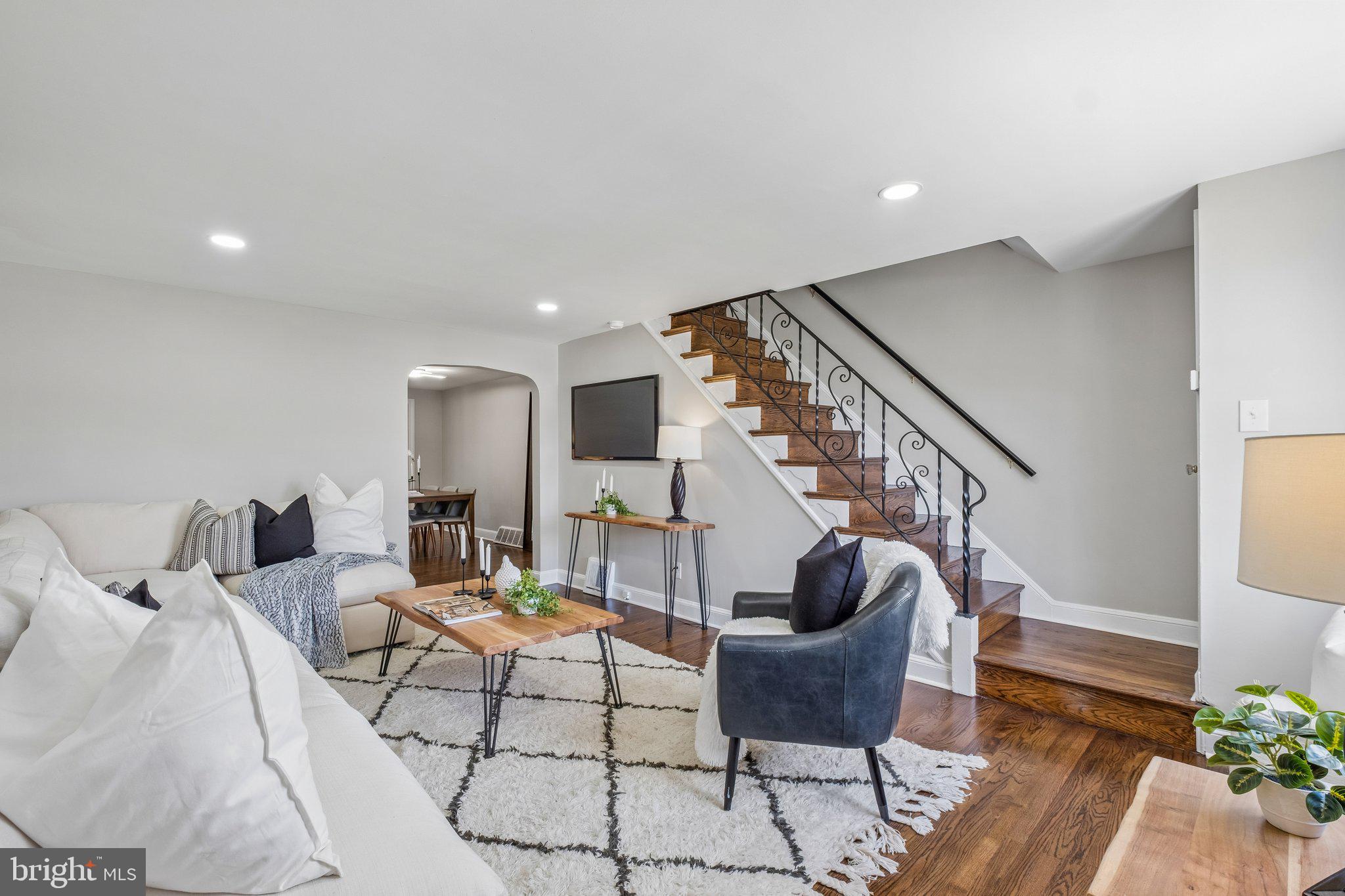 CLIFTON HEIGHTS - Residential