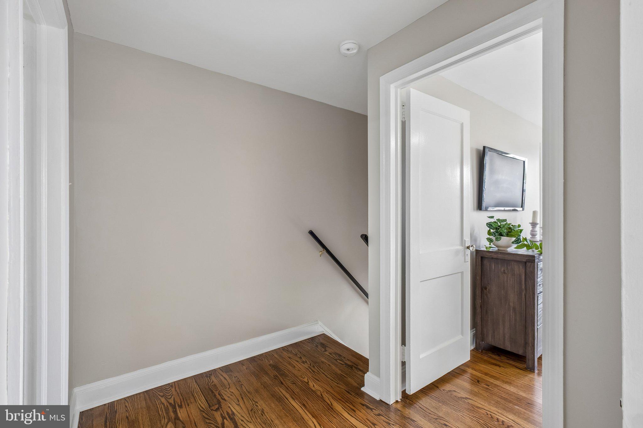 CLIFTON HEIGHTS - Residential