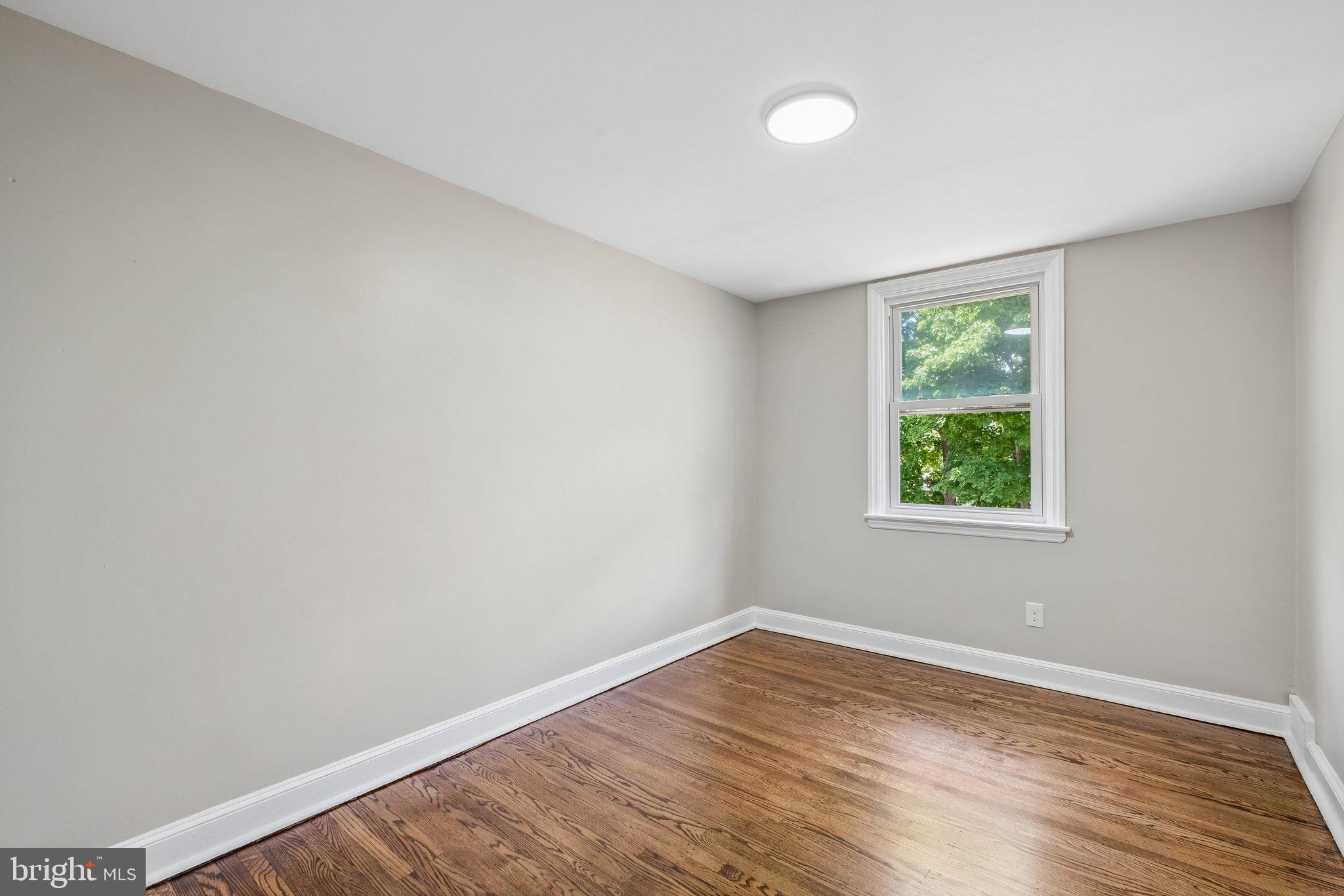 CLIFTON HEIGHTS - Residential
