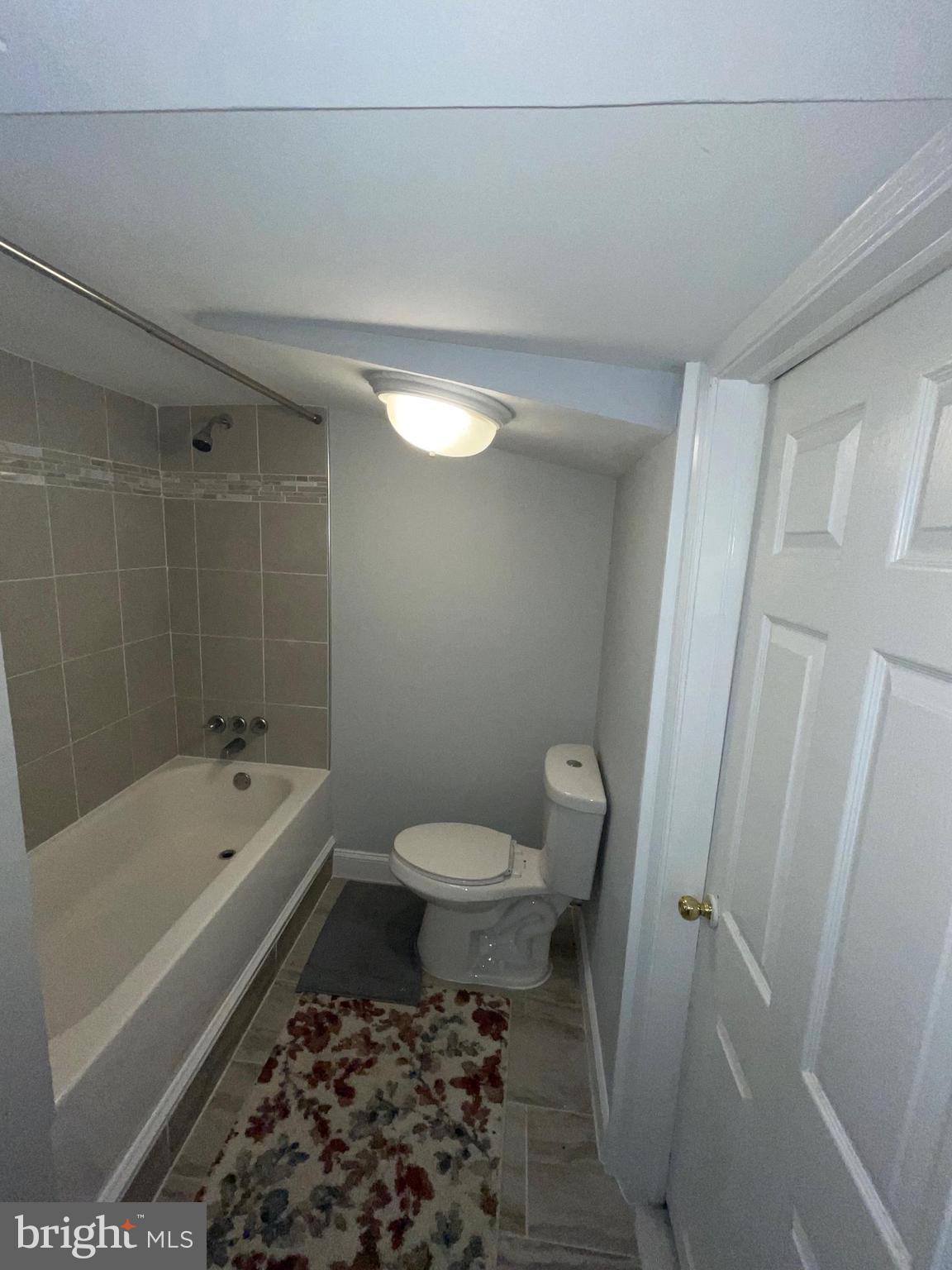 HOLLYWOOD - Residential