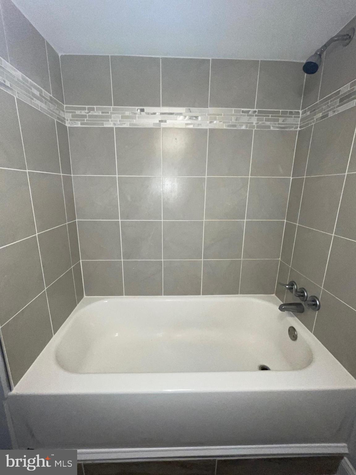 HOLLYWOOD - Residential