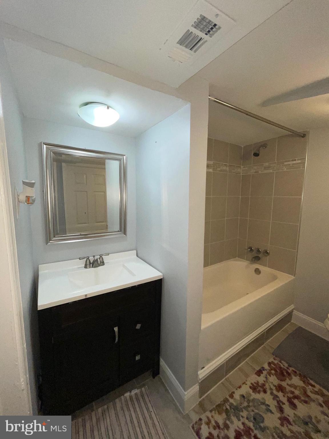 HOLLYWOOD - Residential