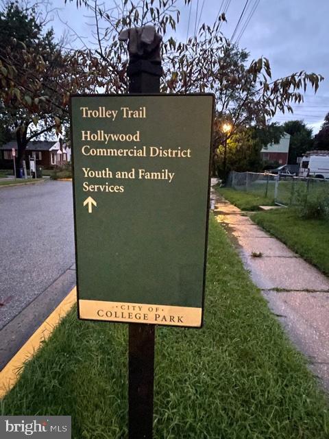 HOLLYWOOD - Residential