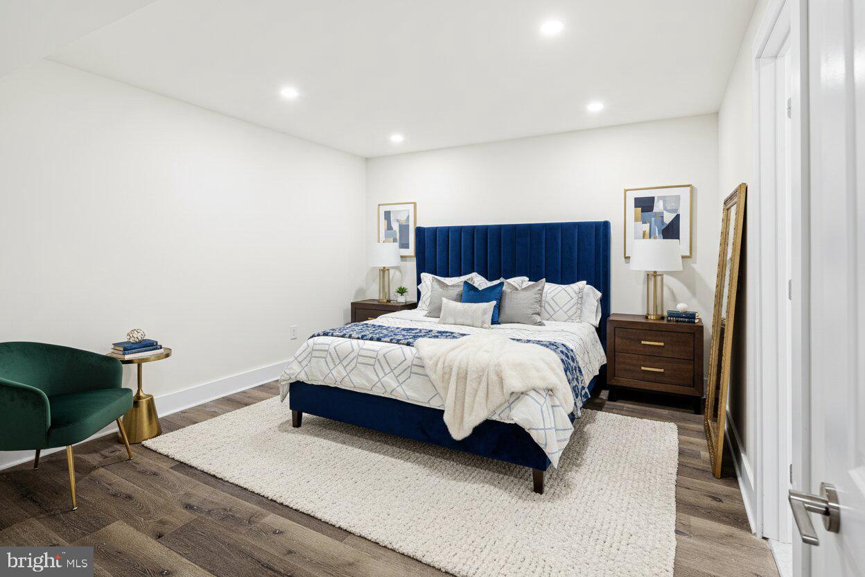 COUNTRY LANE - Residential