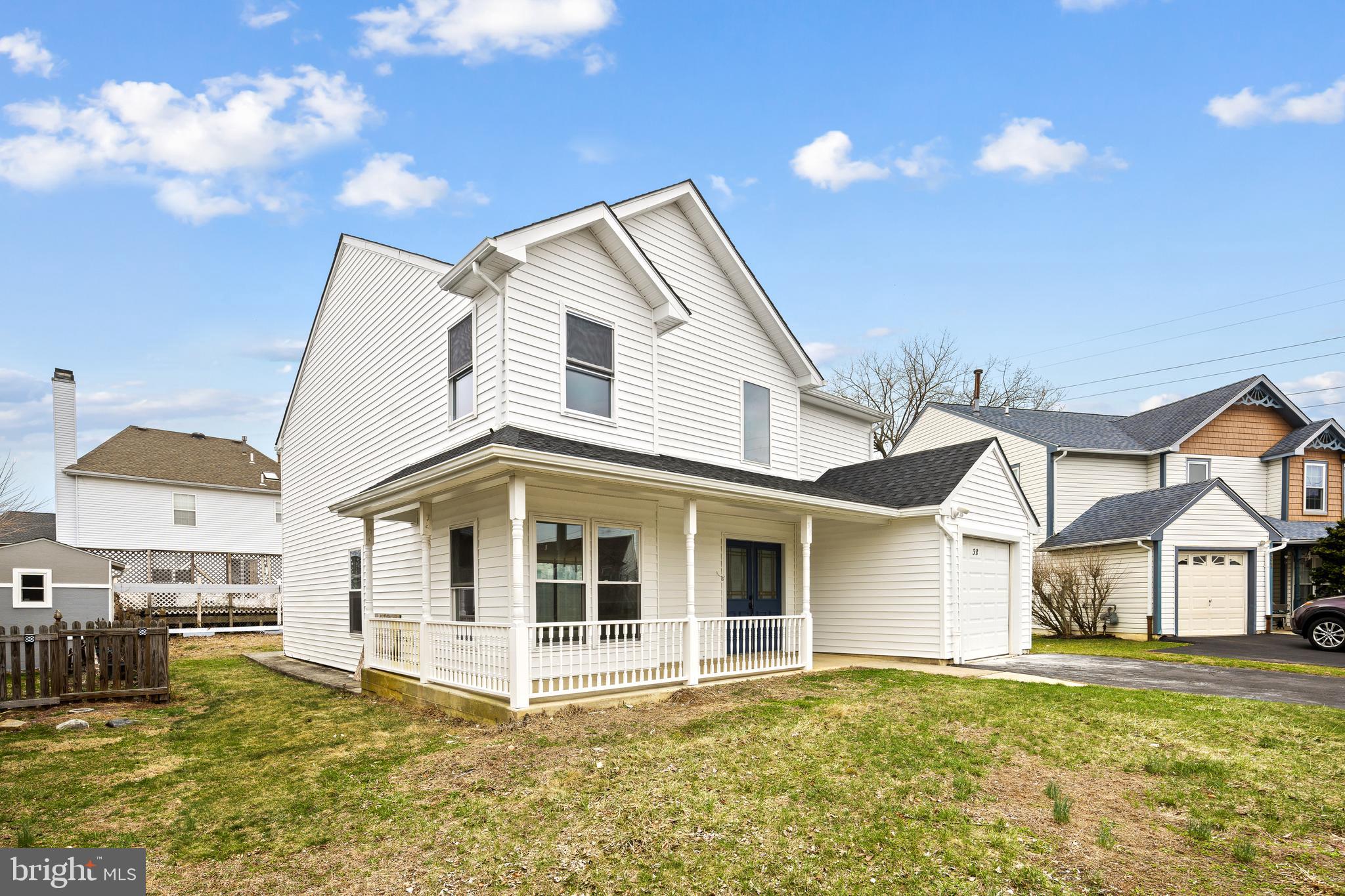 COUNTRY LANE - Residential